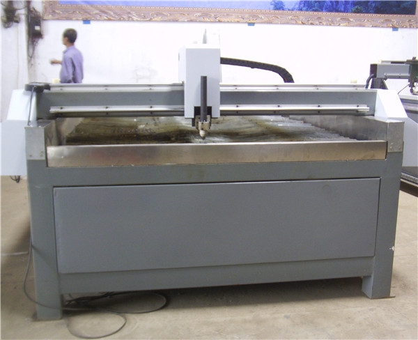 數(shù)控等離子切割機