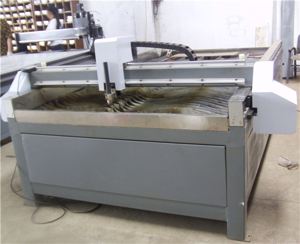 數(shù)控等離子切割機